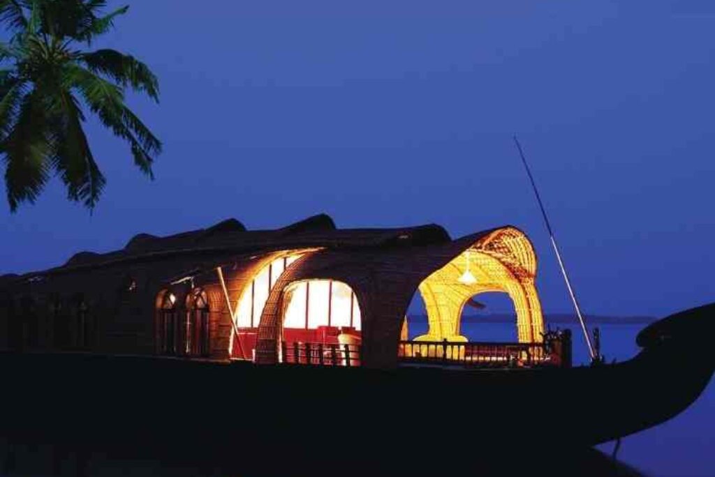 10 Best Places to Visit in Alappuzha or Alleppey