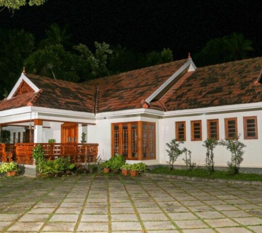 The Paro Homestay in Kureeppuzha, Kollam