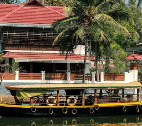 River Bliss Holiday Homestay in Kuttanadu, Alappuzha