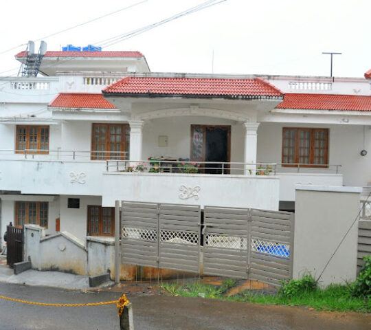Aishwarya Bhavan Homestay in Ooty Near Botanical Garden